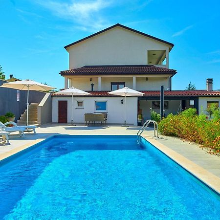 Holiday House Emma Burići エクステリア 写真